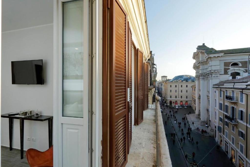 Della Croce Rooms Rome Exterior photo